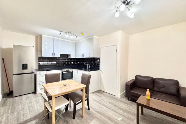 1-bed flat on Caledonian Road, London, £1,750/mo