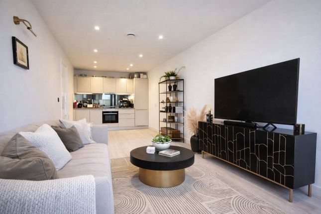36, Compass House, Camberley photo 3
