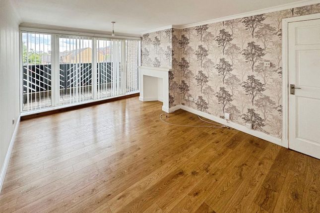 19, Nairn Place, Clydebank photo 2