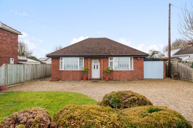 Thumbnail Bungalow for sale in Pipwell Gate, Saracens Head, Holbeach