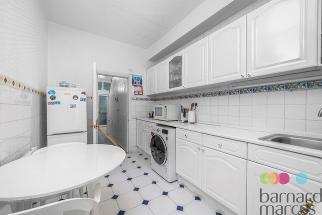 42, Grove Road, London photo 3