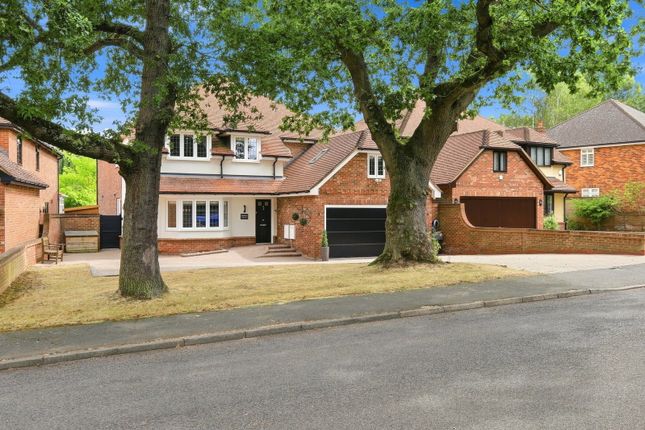 Oakfields, High Road, Basildon photo 2