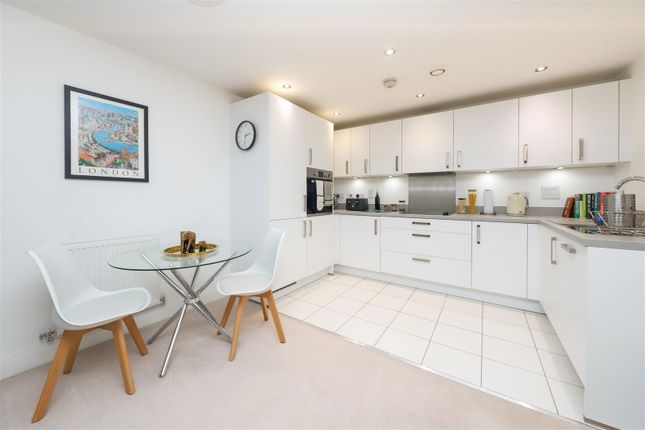64, Walsham Court, Ickenham photo 2