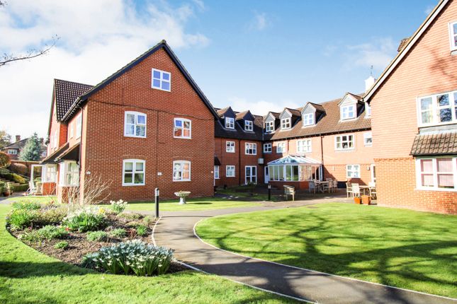 Flat to rent in River Park, Marlborough