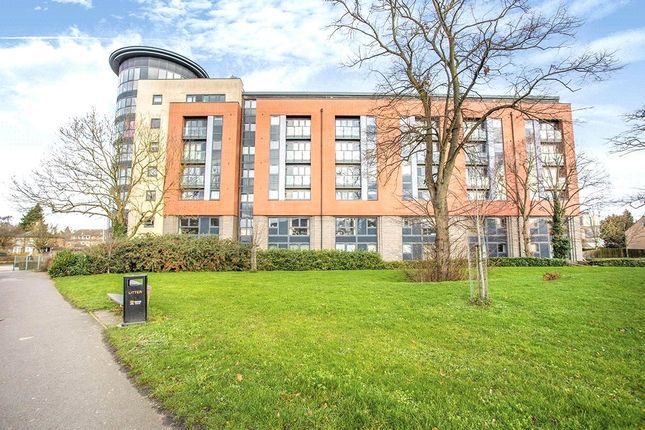 1-bed flat on 53 Flanders Court 12-14,, St. Albans Road, Watford, £215,000