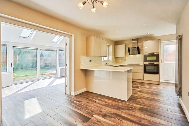 71, Gadbury Fold, Manchester photo 3