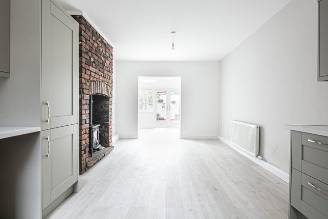 17, Meadow Terrace, Sheffield photo 4