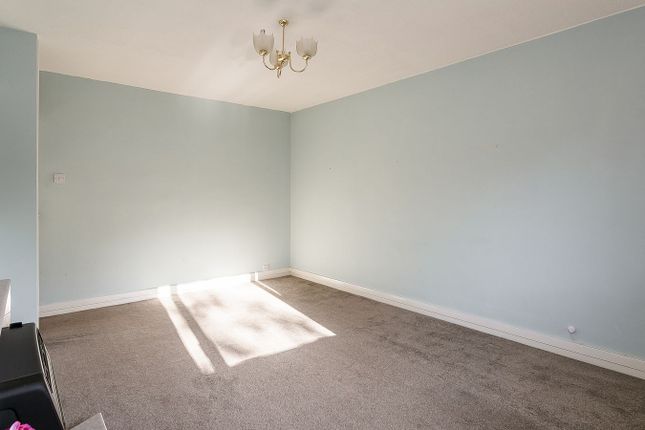 35, Ravenswood Avenue, Edinburgh photo 4