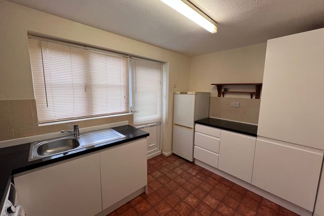 30, Course Park Crescent - SILVER SUB, Fareham photo 4