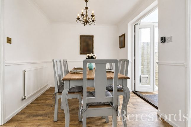 11, Hall Road, Maldon photo 4