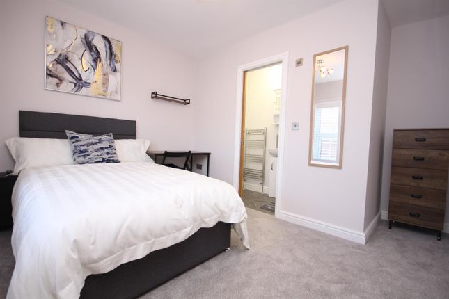Bedroom 6.Jpg