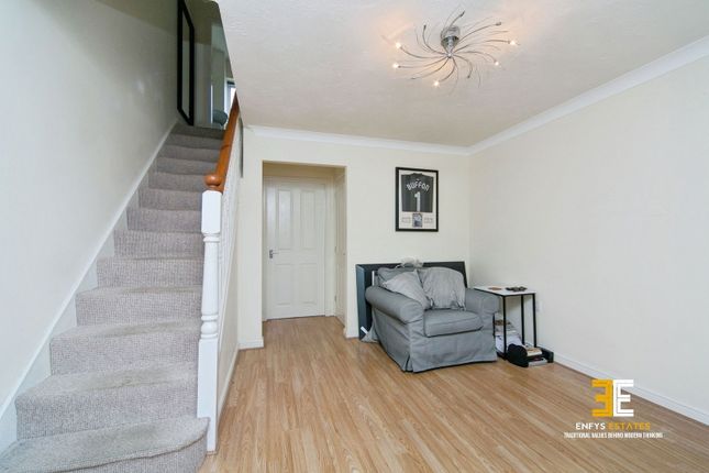 8, Cysgod Y Bryn, Colwyn Bay photo 4
