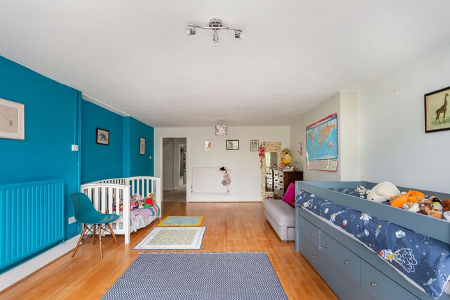 0W2Pcn - Bedroom G.Jpg