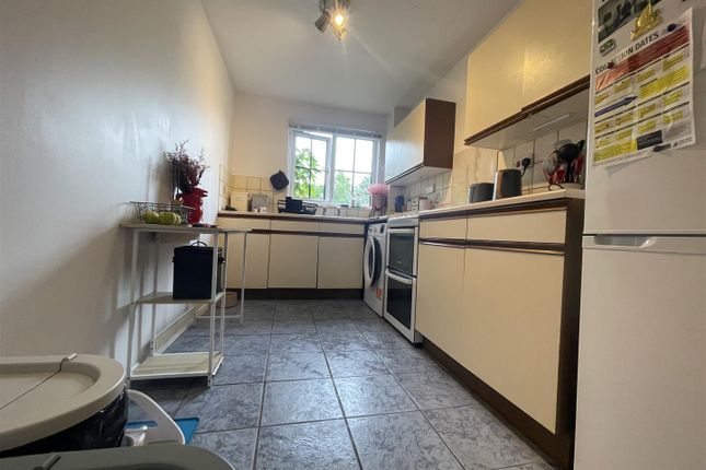 Thumbnail Maisonette to rent in Tylersfield, Abbots Langley