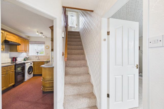 5, Powell Road, Bingley photo 3