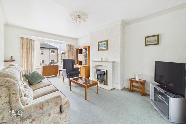 23, Burwains Avenue, Foulridge photo 2