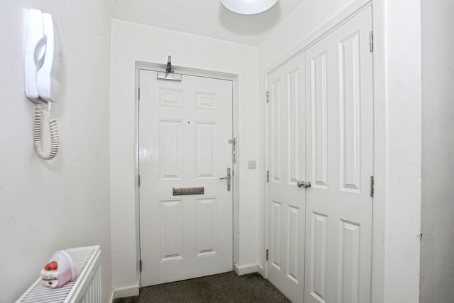 73, St. Johns Close, Peterborough photo 2