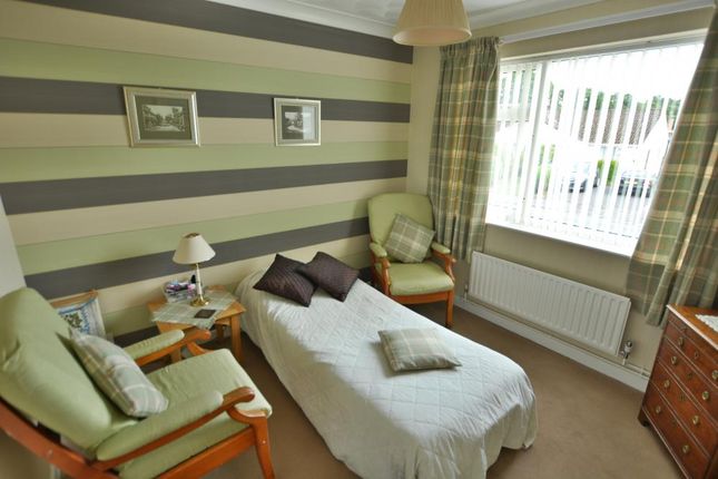 35, Dales Drive, Colehill photo 2