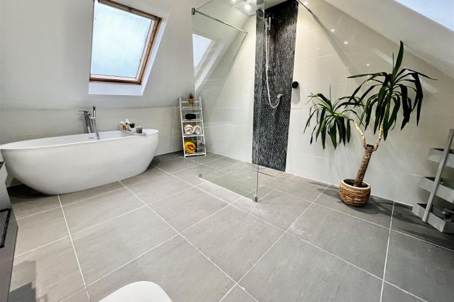 Bedroom One En-Suite