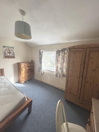 62, Northdown Road, Hatfield photo 5