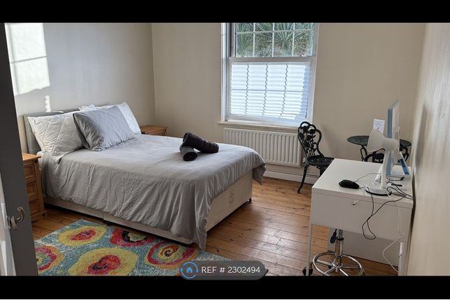 Thumbnail Flat to rent in Green Lane, Morden