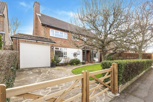Thumbnail Detached house for sale in Grasmere Avenue, Harpenden