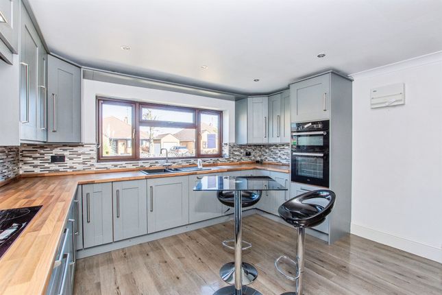 17, Longdon Close, Spalding photo 2