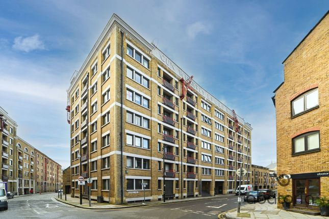 Studio flat on 86 Wapping Lane, London, £375,000