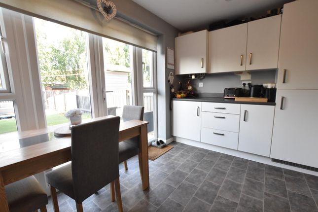 31, Harrier Close, Scunthorpe photo 4