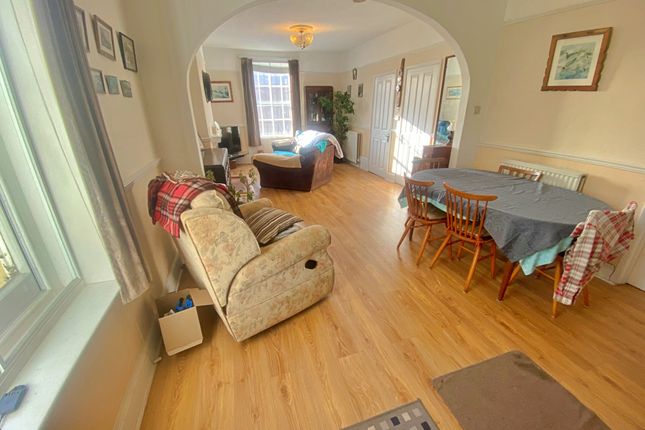 Flat 2, Victoria Street, Ventnor photo 3