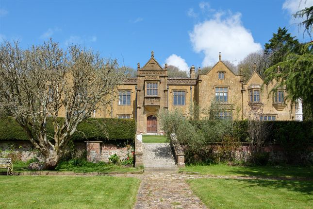 4Themanor-011.Jpg