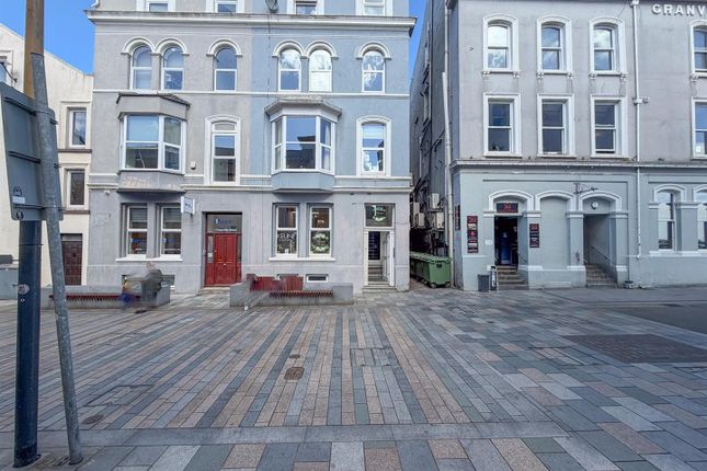 1-bed flat on Flat 3, 3, Granville Street, Isle Of Man, £875/mo