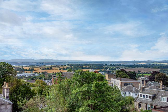 Flat for sale in 27B East Port, Dunfermline