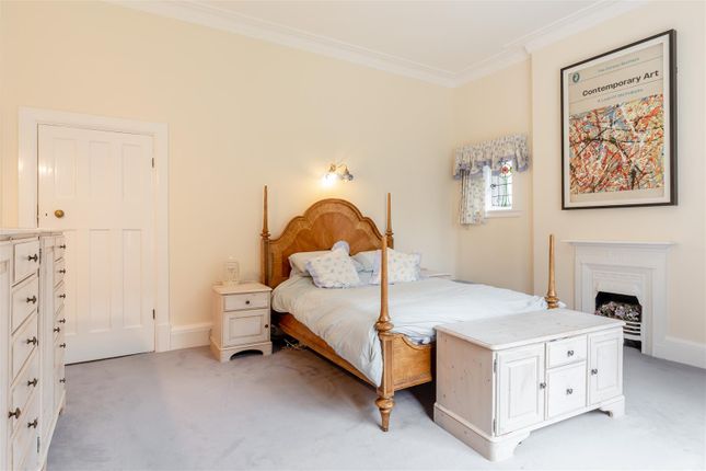 8645445-Interior17.Jpg