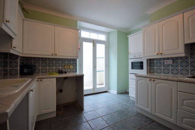 Flat 1, Kipling Terrace, Bideford photo 4