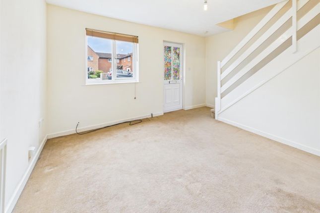 31, Castlehaven Close, Chippenham photo 3