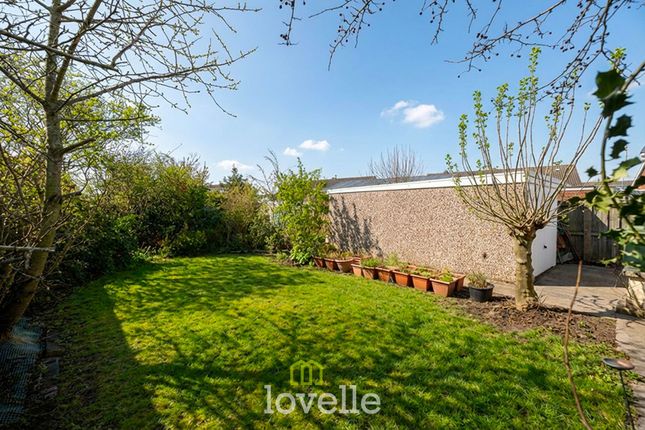 17 Pretymen Crescent, Grimsby photo 3