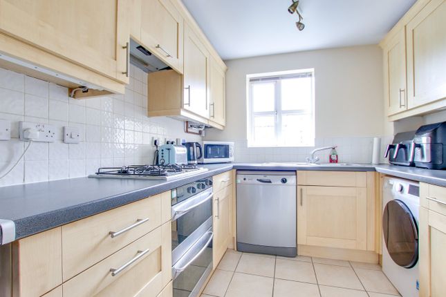 55 Exbury Court, Hillcroft Close, Lymington photo 3