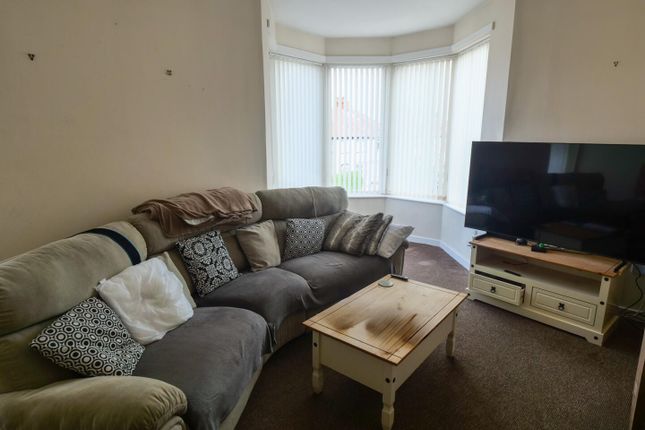 Flat 2, 70, Thornton Road, Morecambe photo 2