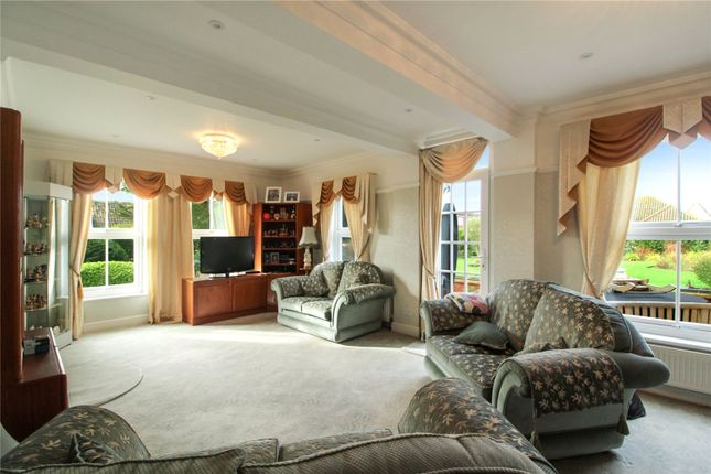 26, Fairfield Gardens, Essex photo 2