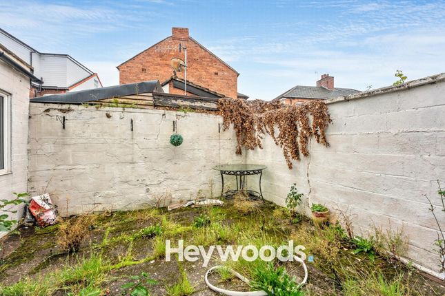 74 Stoke Old Road, Stoke-On-Trent photo 4