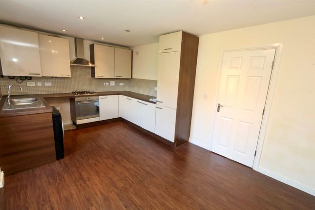 15, Wakes Drive, Manchester photo 4