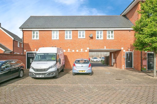 Thumbnail Property for sale in Peache Road, Colchester