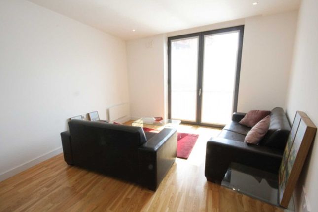 Thumbnail Flat to rent in Piccadilly Place, Manchester