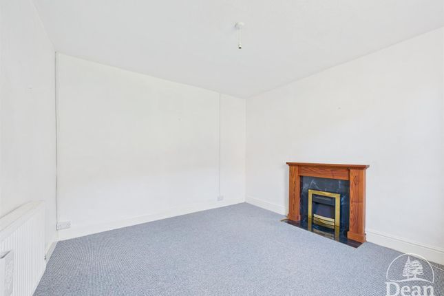 Hangerberry House, New Road, Lydbrook photo 3