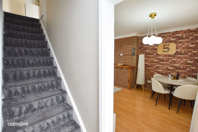 3 Elderberry Walk, Manchester photo 4