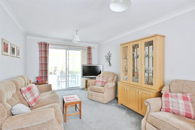 76, Malt Drive, Wisbech photo 3
