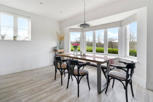 1, Lushington Drive, Barnet photo 4