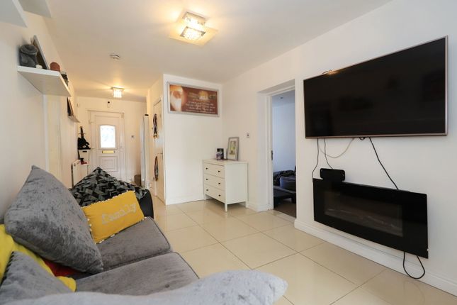 42, Dorsett Road, Wednesbury photo 4