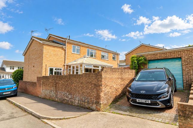 Cledwen Close, Barry photo 3